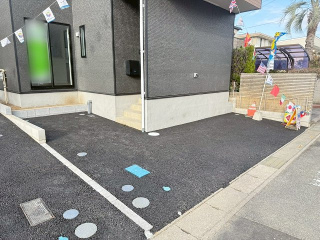 川口市戸塚東第11　新築一戸建て　1号棟の駐車場|カースペースがあります