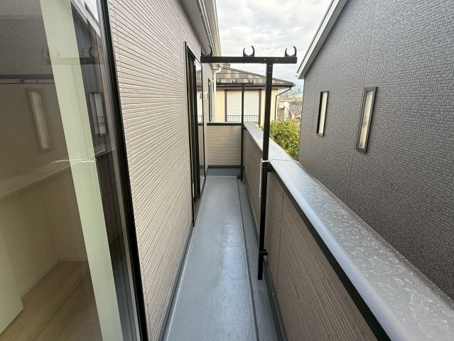 川口市戸塚東第11　新築一戸建て　2号棟のバルコニー|開放的で明るい空間を演出してくれるバルコニーです