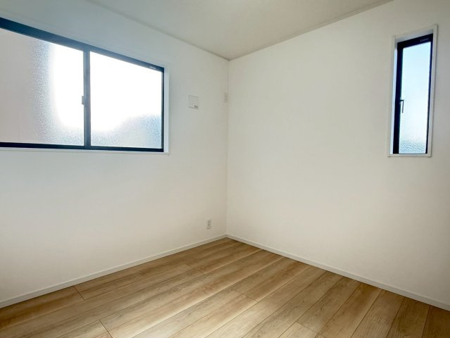 川口市戸塚東第11　新築一戸建て　2号棟の子供部屋|子供のお昼寝に使えるお部屋です