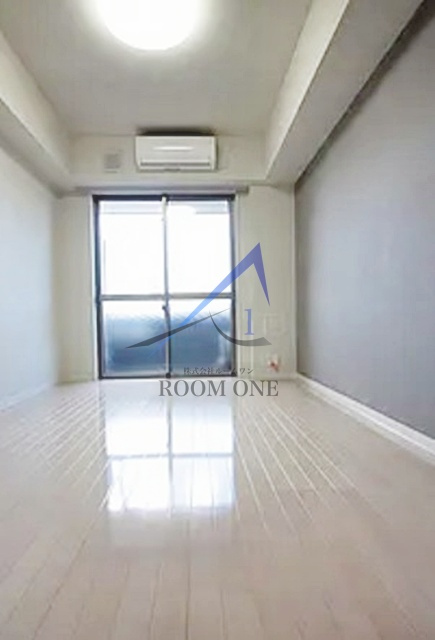 フェニックス川崎弐番館の居間・リビング|洋室のお部屋です。