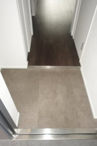 Live Casa西台の玄関