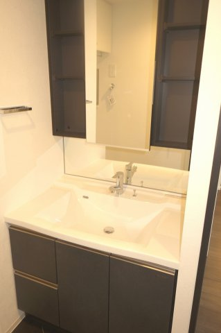 Live Casa西台の独立洗面台