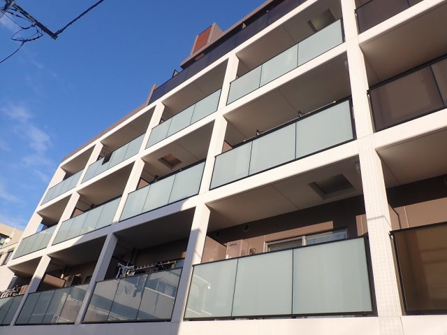 デュオステージ本郷の外観