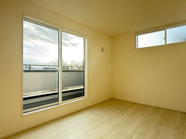 川口市差間3丁目　新築一戸建て　1号棟の寝室|ゆとりの広さです