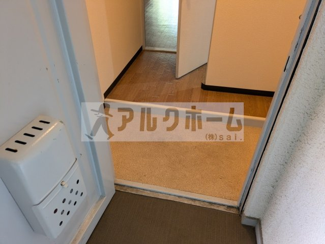 パールハイツ高木の玄関