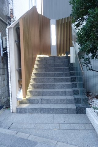 ステラメゾン茗荷谷のエントランス