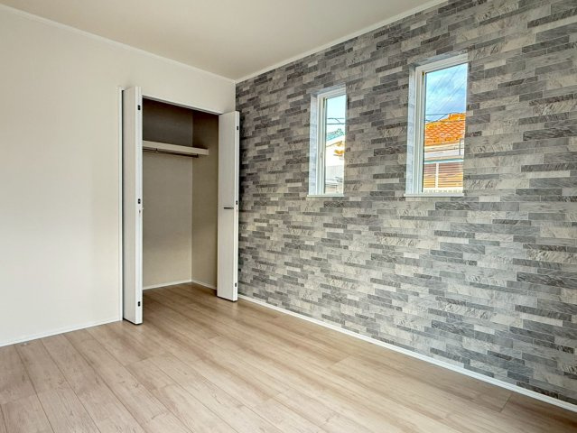 川口柳根町第3　新築一戸建て　1号棟の寝室|広くて明るい寝室