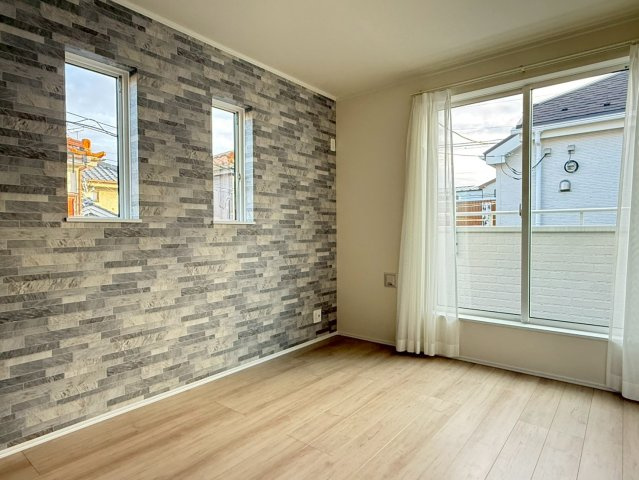 川口柳根町第3　新築一戸建て　1号棟の寝室|広くて明るい寝室