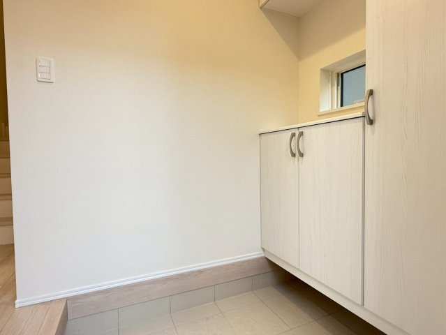 川口柳根町第3　新築一戸建て　1号棟の玄関|シンプルで使いやすい玄関です