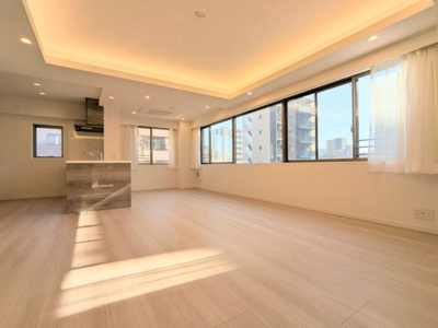 【居間・リビング】 | 北上野スクエア | ～19帖超のゆったりリビング写真～