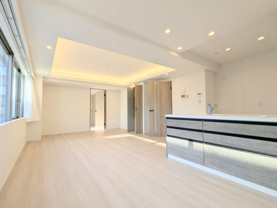 【居間・リビング】 | 北上野スクエア | ～19帖超のゆったりリビング写真～