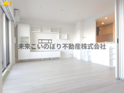 【居間・リビング】 | デュオヒルズ西大宮ザ・グランテラス | 一日の中で多くの時間を過すことになるリビングダイニングだからこそ、いつも穏やかな空間であることが必然。爽やかな通風と採光を存分に感じる事が出来る空間です。