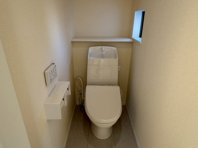 川口市安行領根岸　新築一戸建て　A号棟のトイレ|清潔感のあるトイレです