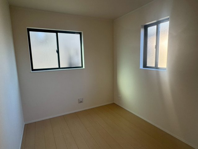 前川2丁目　新築戸建て　A号棟の洋室|スタンダードな洋室です