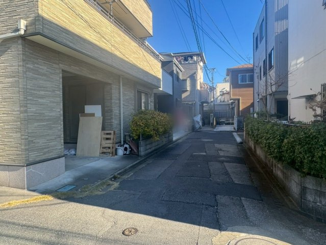 前川2丁目　新築戸建て　A号棟の前面道路含む現地写真|前面道路含む現地写真です