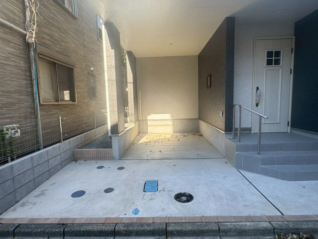 前川2丁目　新築戸建て　A号棟の駐車場|駐車場の用意があります