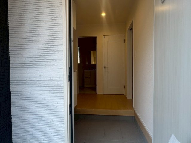前川2丁目　新築戸建て　A号棟の玄関|玄関です