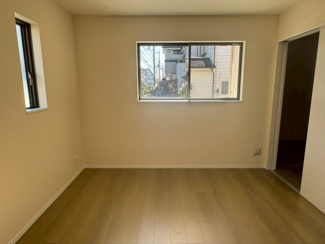 川口市安行領根岸　新築一戸建て　C号棟の洋室|コンパクトで使いやすい洋室です