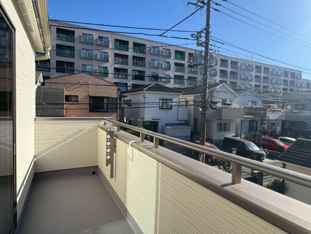 川口市安行領根岸　新築一戸建て　C号棟のバルコニー|暖かな日差しのふりそそぐバルコニー