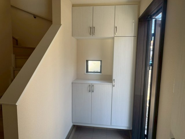 川口市安行領根岸　新築一戸建て　C号棟の玄関|シンプルで使いやすい玄関です