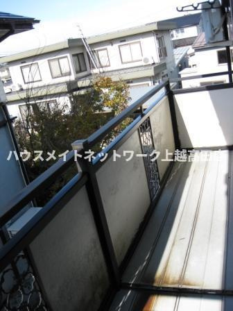 ステイトメントのバルコニー|バルコニー