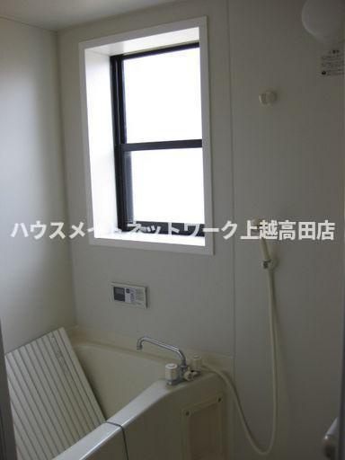 ハイツさいがたの浴室|浴室