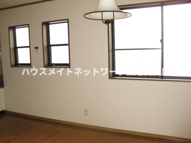 ハイツさいがたの居間・リビング|ＤＫ（参考反転タイプ）