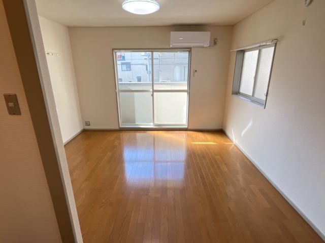 エルハイム浅間町の内装|洋室