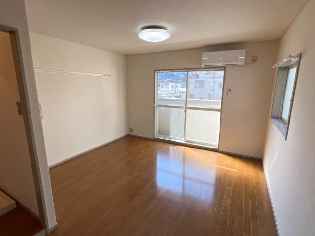 エルハイム浅間町の内装|洋室