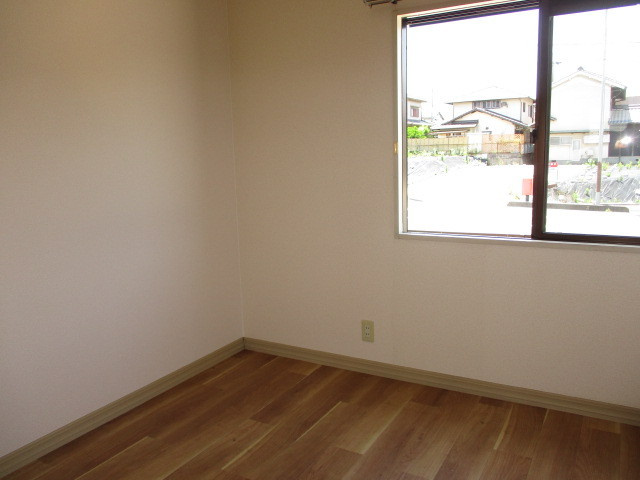 西谷ハイツＣの寝室