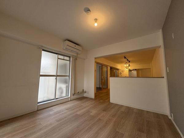 【洋室】 | エバーグリーン淀川2号棟