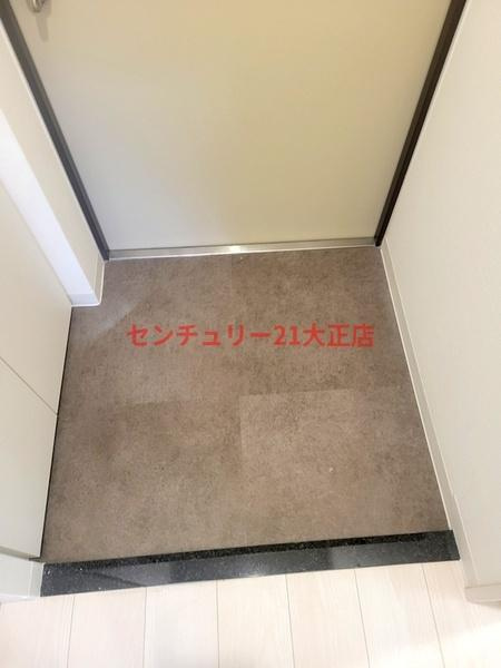 GENOVIA大阪大正の玄関