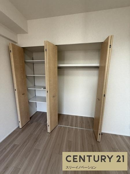 エスリード弁天町の収納