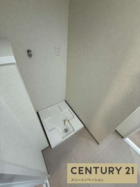 エスリード弁天町の独立洗面台