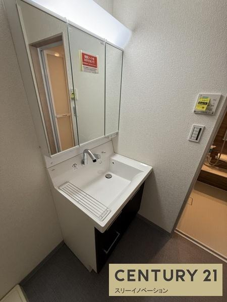 市岡３丁目新築戸建の独立洗面台