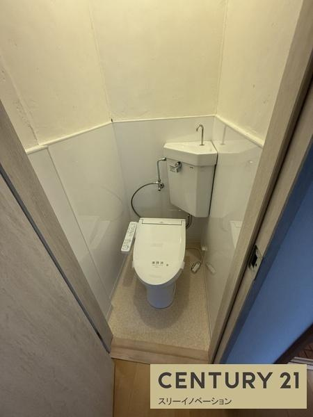 港区田中1丁目中古戸建のトイレ