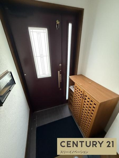 磯路３丁目中古戸建の玄関