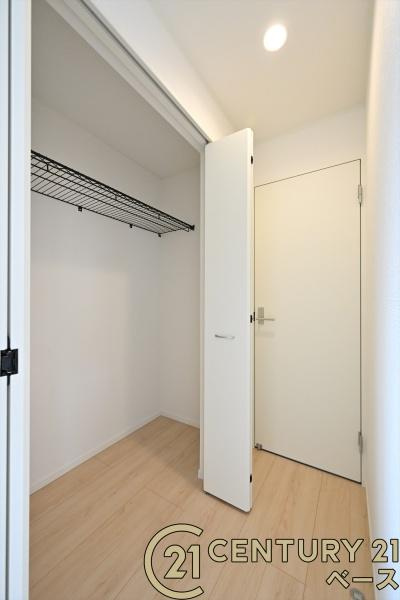 クレイドルガーデン大中 １号棟 ／新築一戸建の内観：施工例|■三面鏡タイプのミラーキャビネット！収納スペースも豊富です！■