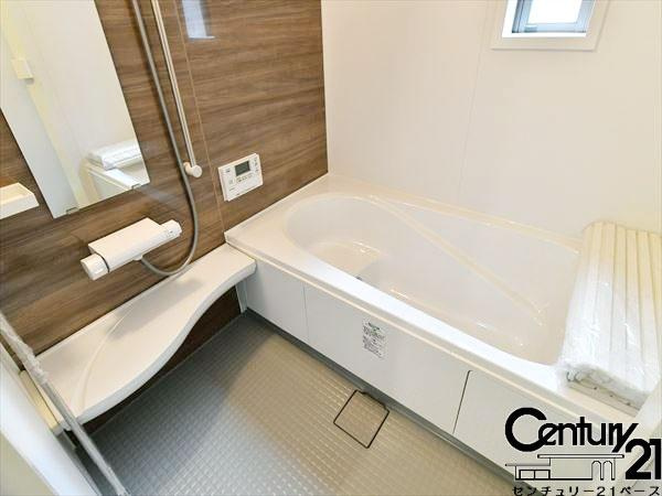 クレイドルガーデン大中 ２号棟 ／新築一戸建の内観：施工例|■ゆったりしたサイズの浴室です！足を伸ばしての入浴は疲れも癒してくれます！■