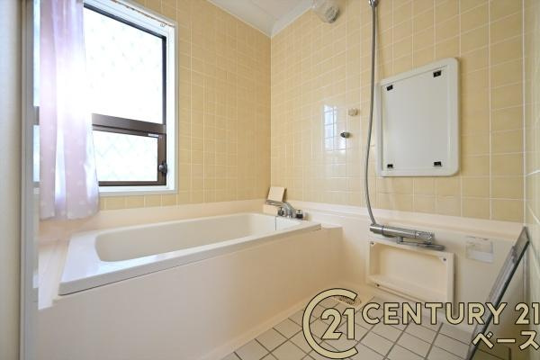 北葛城郡上牧町葛城台５丁目　一戸建の浴室|■現地撮影写真■使い勝手の良いシンプルなバスルームです！