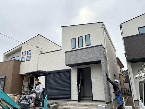 岡崎市中島町　全3棟・2号棟