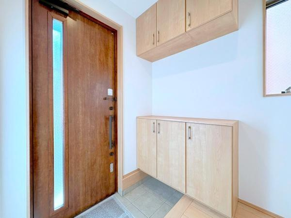 横浜市中区本牧元町の中古一戸建の玄関
