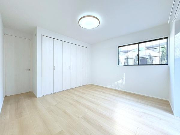 横浜市中区本牧元町の中古一戸建の寝室