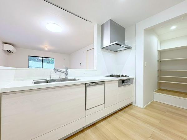 横浜市中区本牧元町の中古一戸建のキッチン