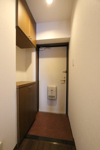 エバーグリーン２１の玄関|参考写真です。現況優先。