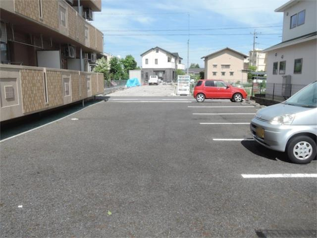 シルエラの駐車場|敷地内駐車場