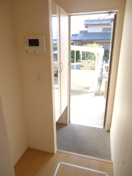 アクア・ミル Ａの玄関