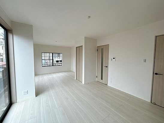 【居間・リビング】