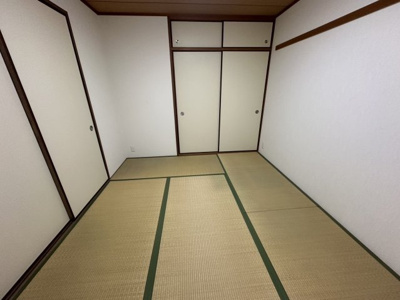 【和室】 | 岡崎ガーデンズ | 季節物や普段使わない物を収納するのに便利な天袋付きです♪