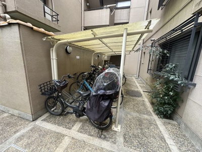 【駐車場】 | 岡崎ガーデンズ | 雨に濡れない屋根付きです♪